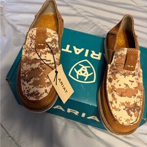 Ariat kids Tan & Cream Cruiser